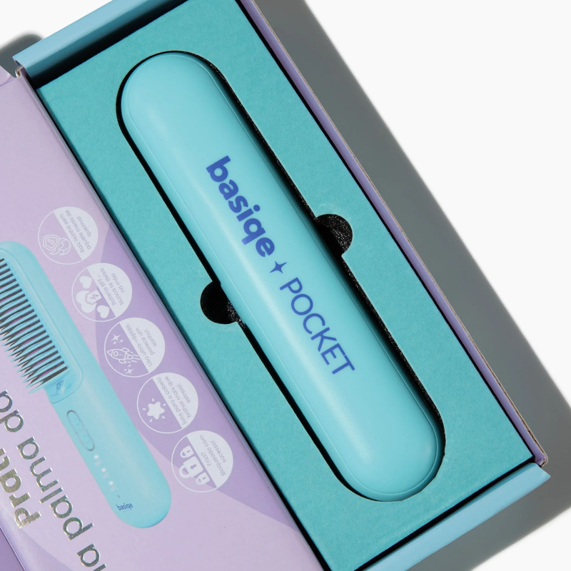 Basiqe Pocket™ | Spazzola lisciante portatile  per capelli lisci e senza crespo, ovunque tu sia.